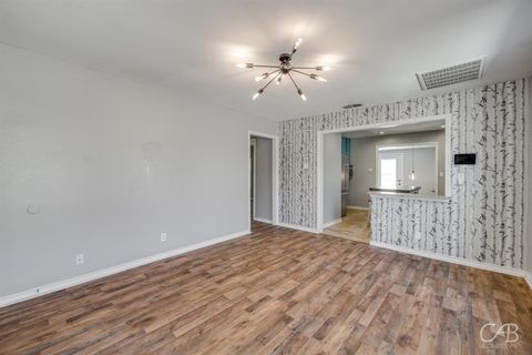 Tiny photo for 2957 S 3rd Street, Abilene, TX 79605 (MLS # 21100191)