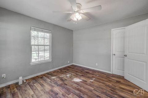 Tiny photo for 2957 S 3rd Street, Abilene, TX 79605 (MLS # 21100191)