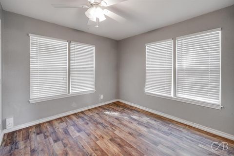 Tiny photo for 2957 S 3rd Street, Abilene, TX 79605 (MLS # 21100191)