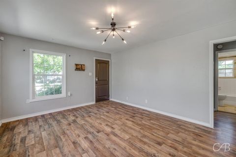 Tiny photo for 2957 S 3rd Street, Abilene, TX 79605 (MLS # 21100191)