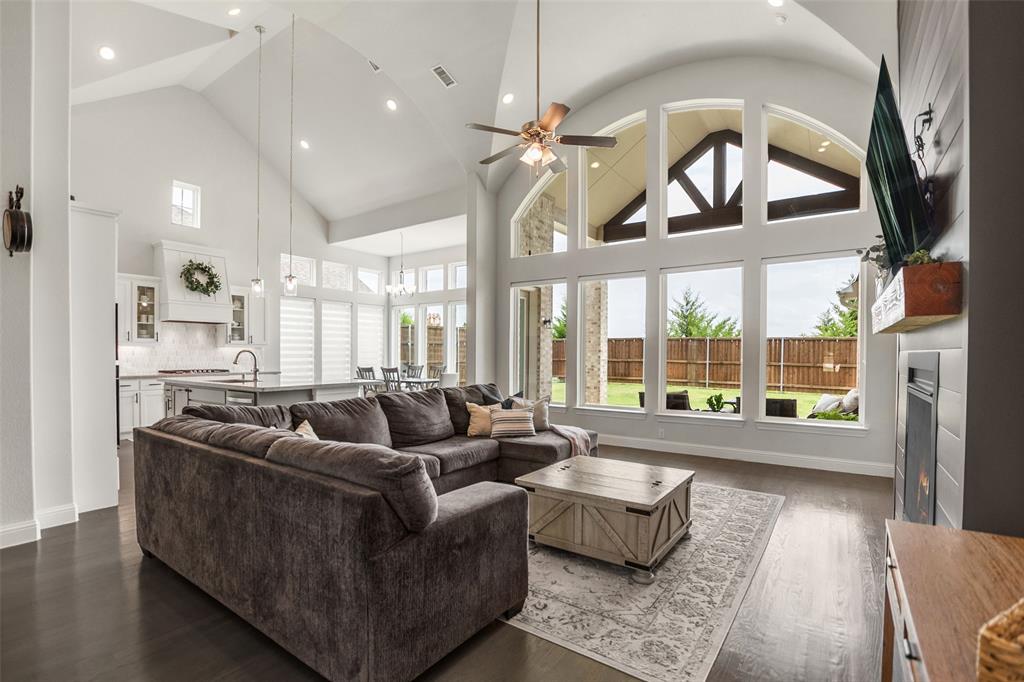 3449 Ridgecross Drive