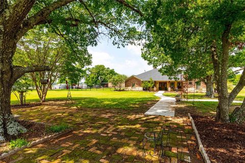 A home in Van Alstyne