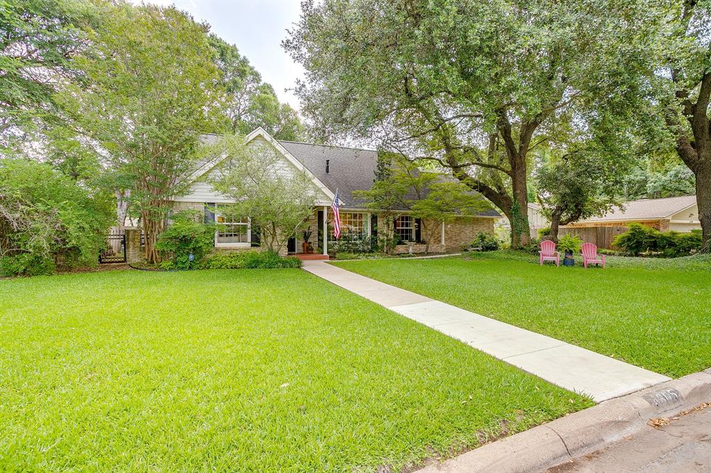 4305 Elmwood Drive