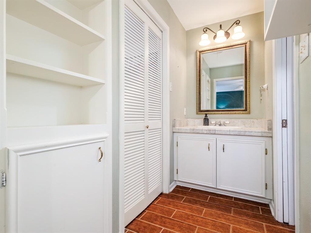 Brook Hollow Estates - Residential