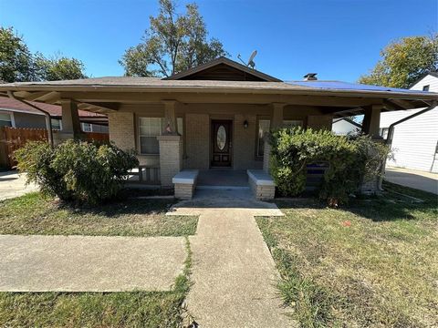 Photo of 3016 James Avenue, Fort Worth, TX 76110 (MLS # 21229338)