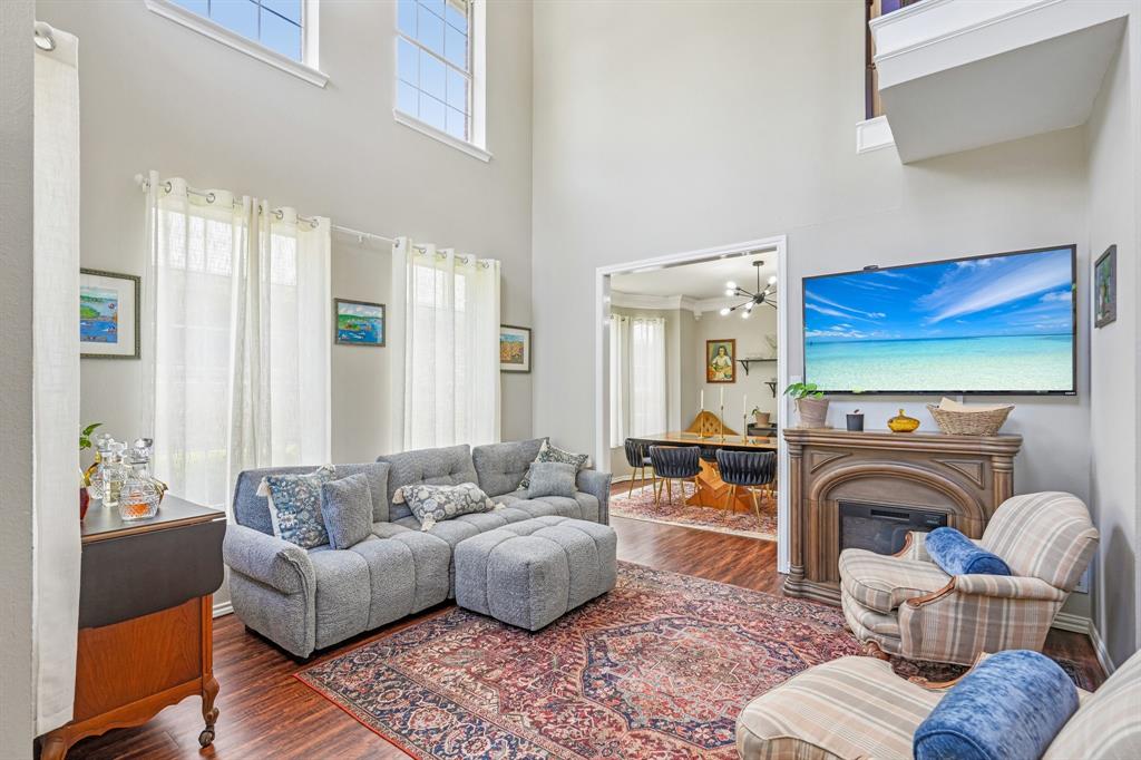 8722 Bayshore Lane