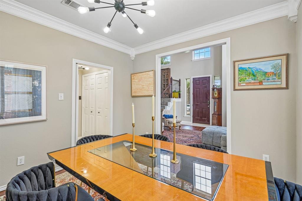 8722 Bayshore Lane