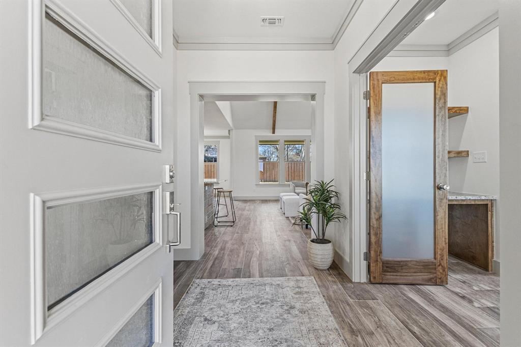 512 Bandera Drive