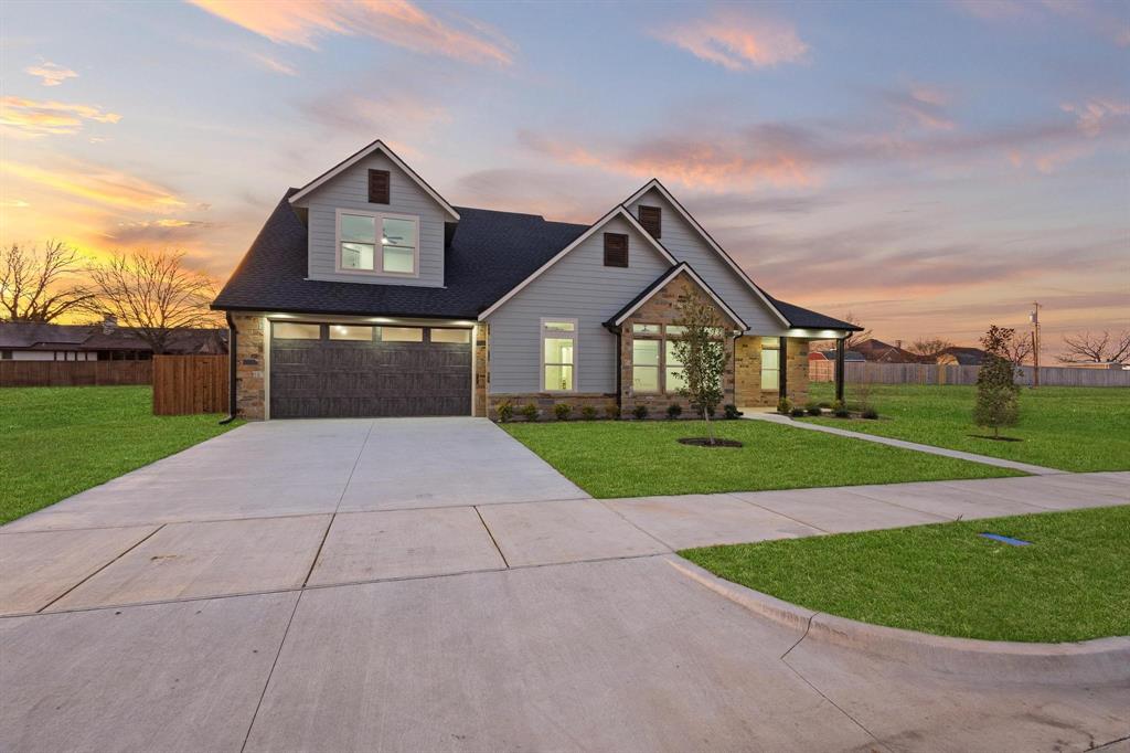 512 Bandera Drive