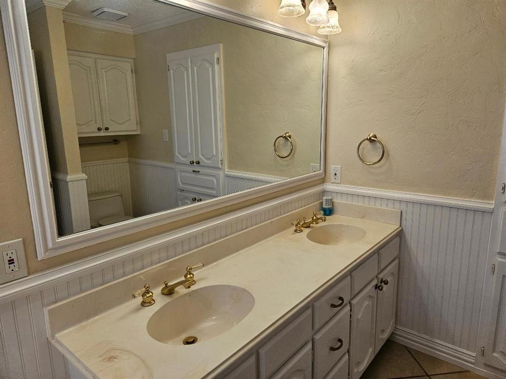 Mustang Estates - Residential Lease