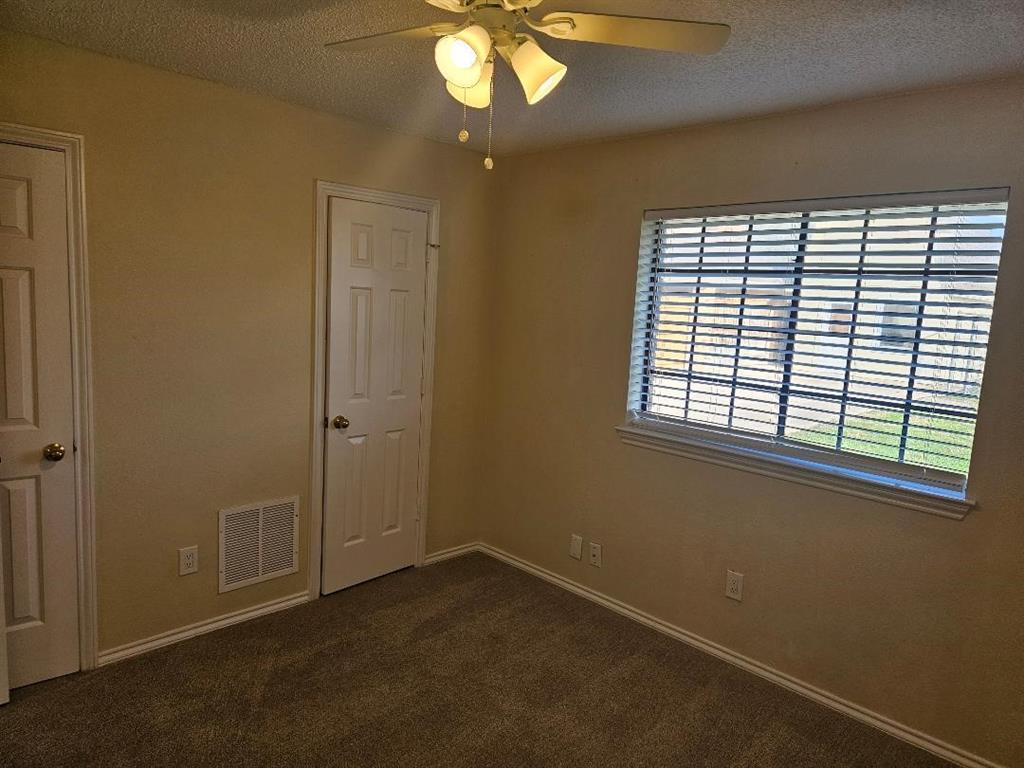 Mustang Estates - Residential Lease