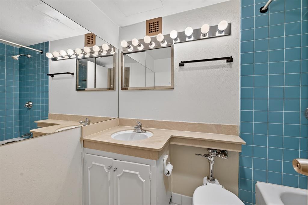 Twenty-One Turtle Creek Condo - Residential