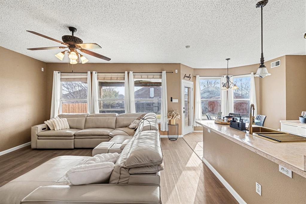 6715 Canyon Creek Drive