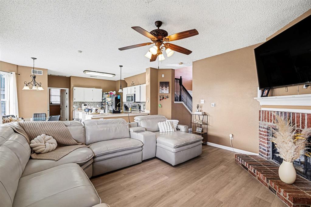 6715 Canyon Creek Drive