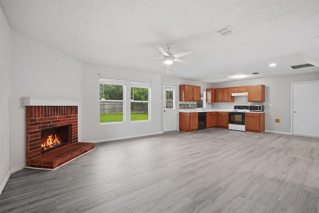 Burleson Meadows - Residential