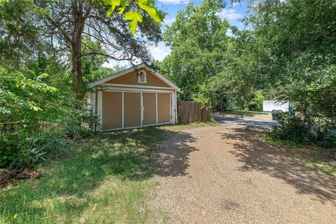 A home in Corsicana