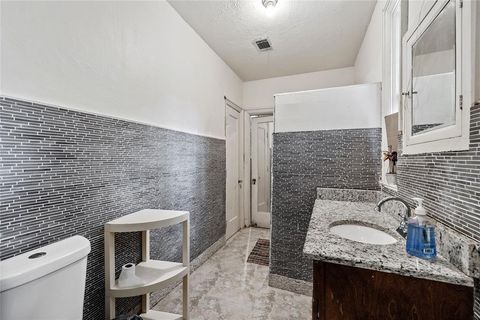 A home in Corsicana