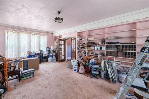 A home in Corsicana