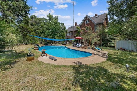A home in Corsicana