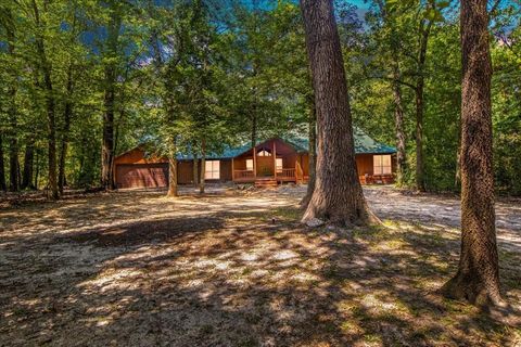 Tiny photo for 2040 Valleywood Drive, Holly Lake Ranch, TX 75765 (MLS # 21101612)