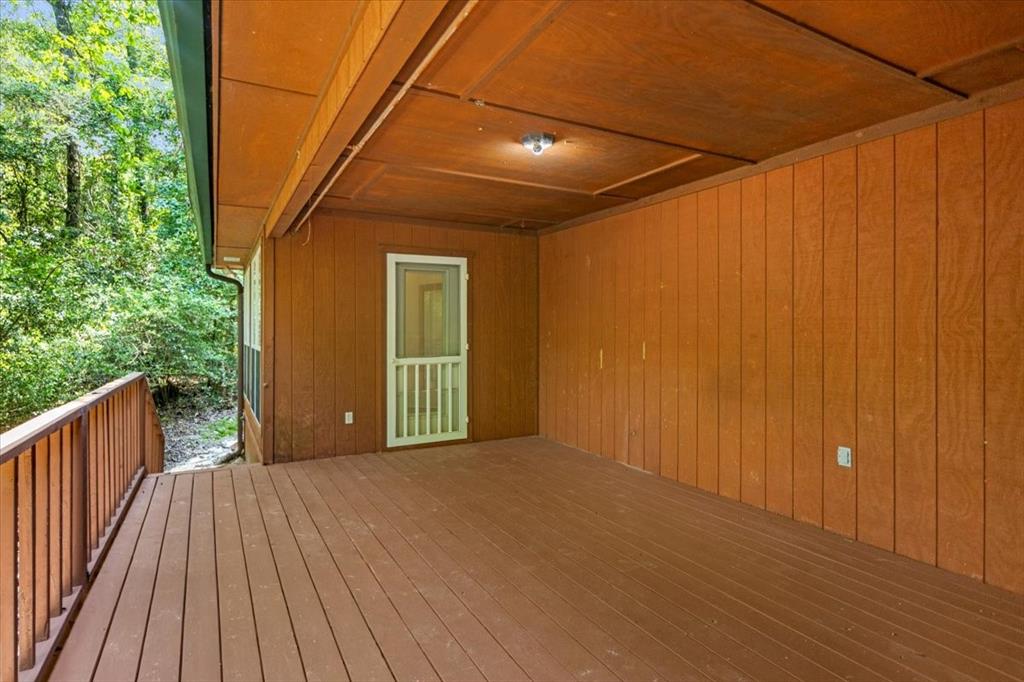 Holly Lake - Residential