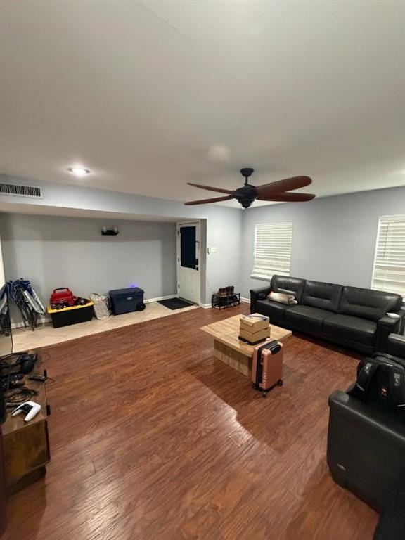 2915 Rayswood Drive