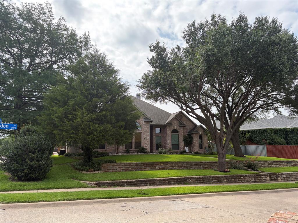 2990 Hillingdon Drive