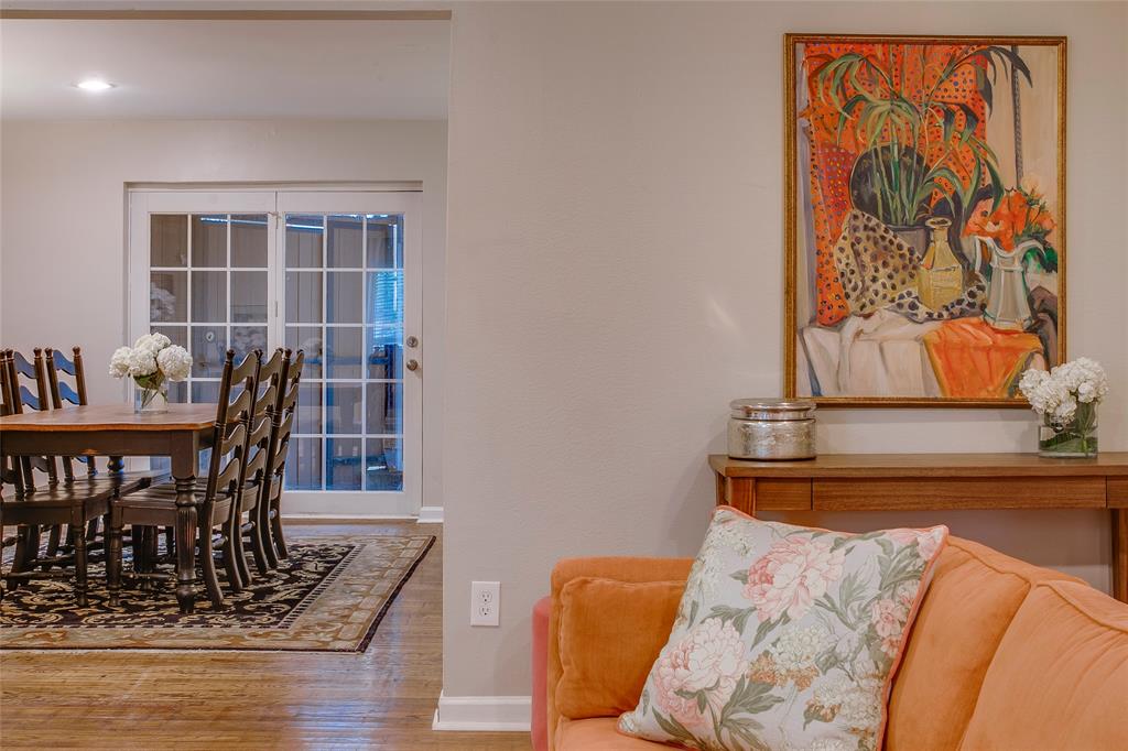 Royal Knoll Condominiums - Residential