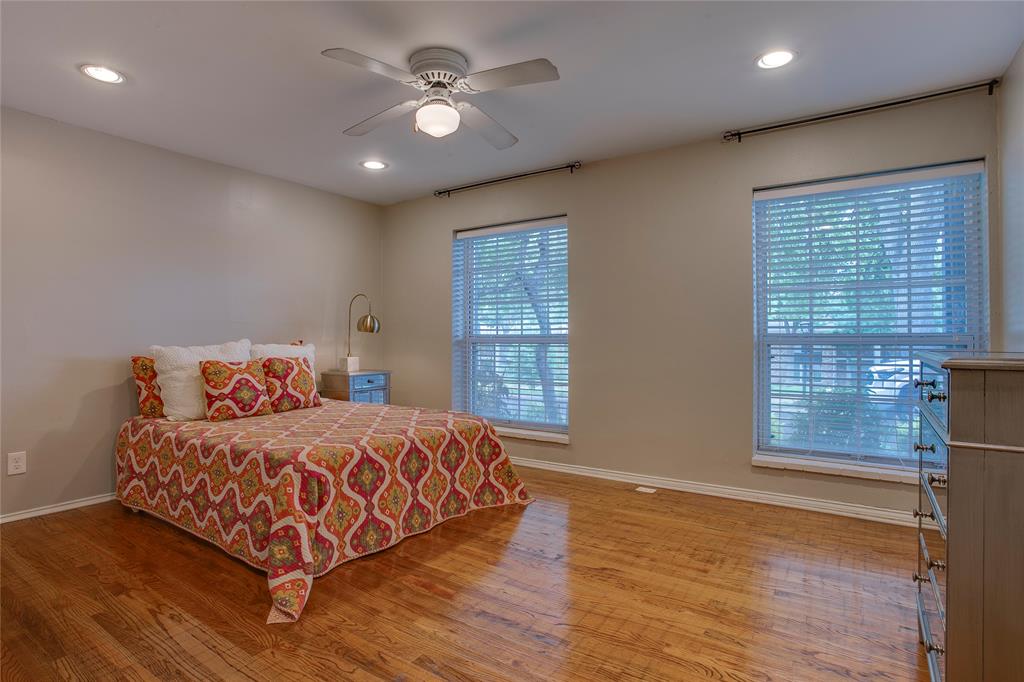 Royal Knoll Condominiums - Residential