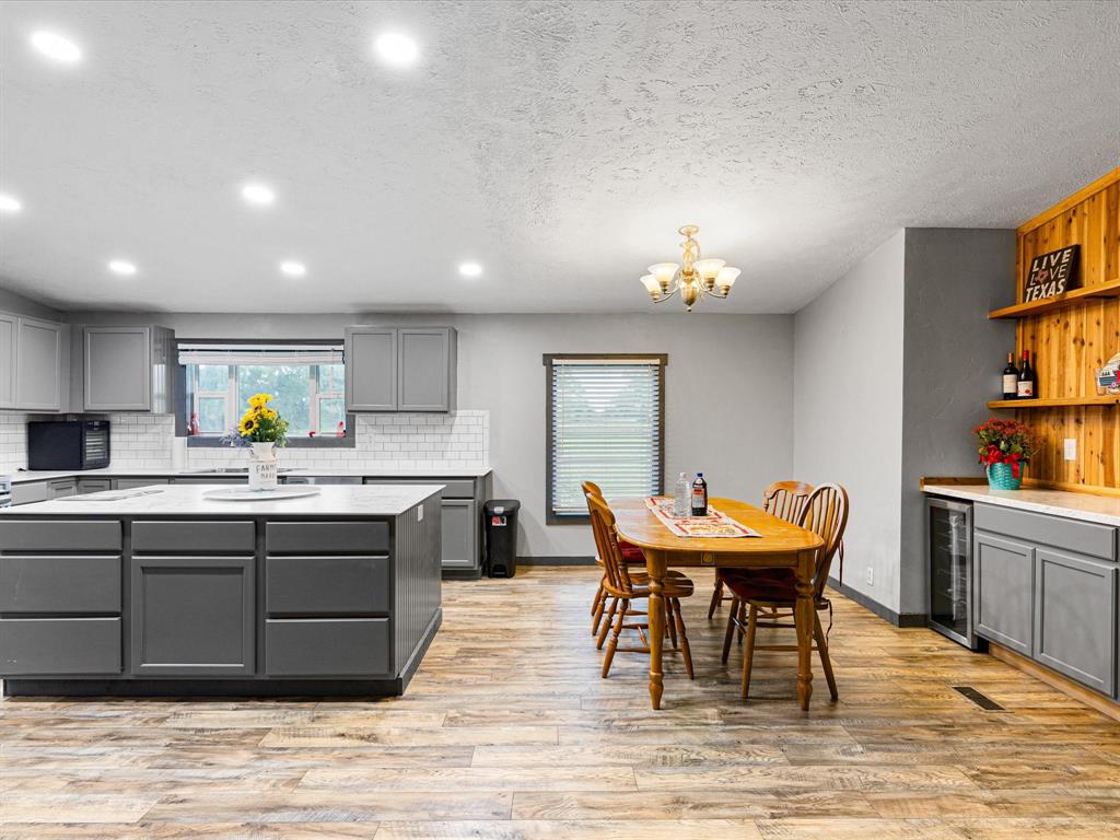 Cleburne, Texas 76031, United States, 4 Bedrooms Bedrooms, ,2 BathroomsBathrooms,Residential,Active,145749