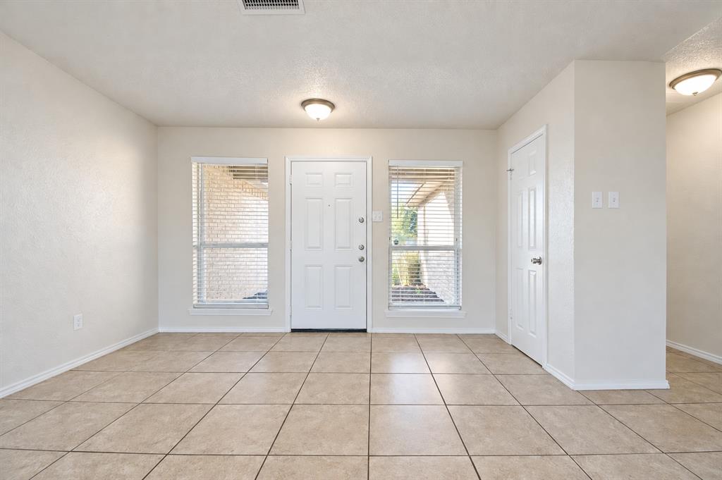 3018 Meadow Creek Court