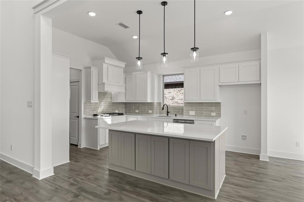 Las Lomas Classic Series - Residential