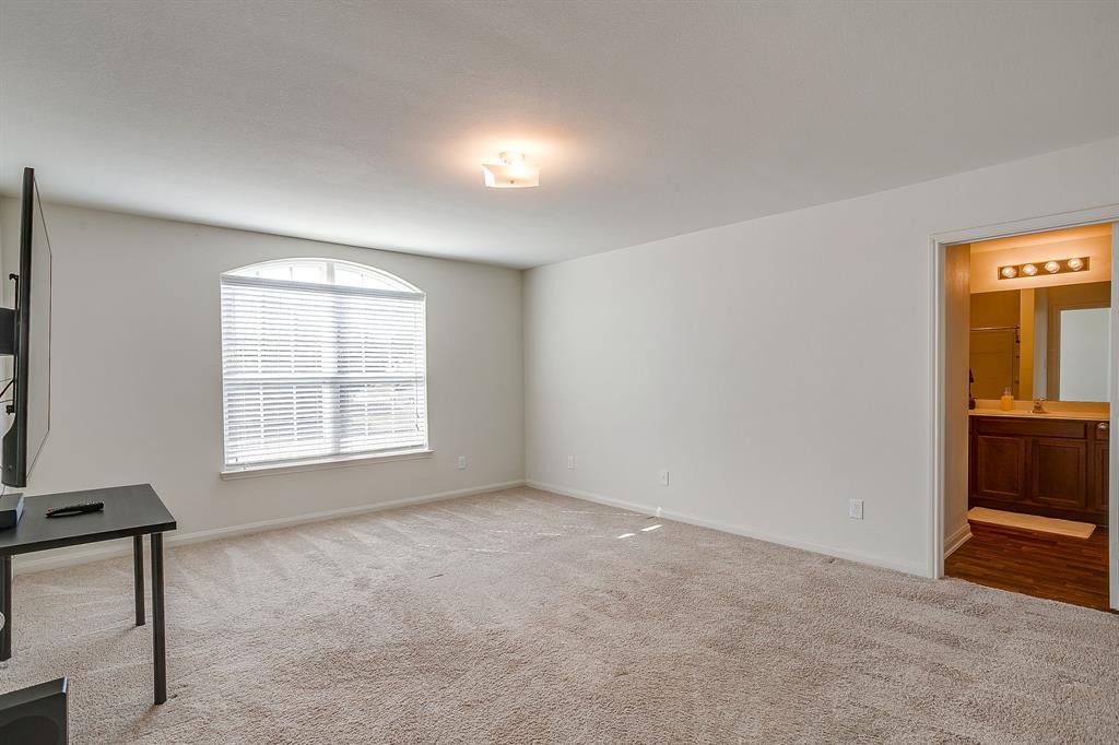 1115 Leigh Lane