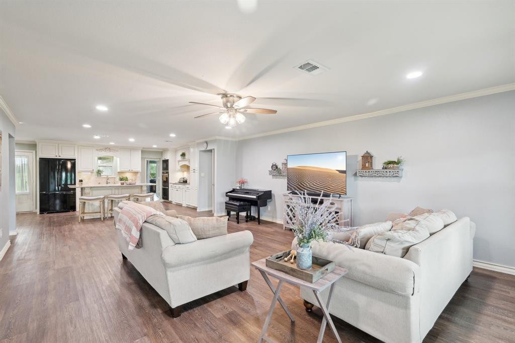 108 N Westlake Drive