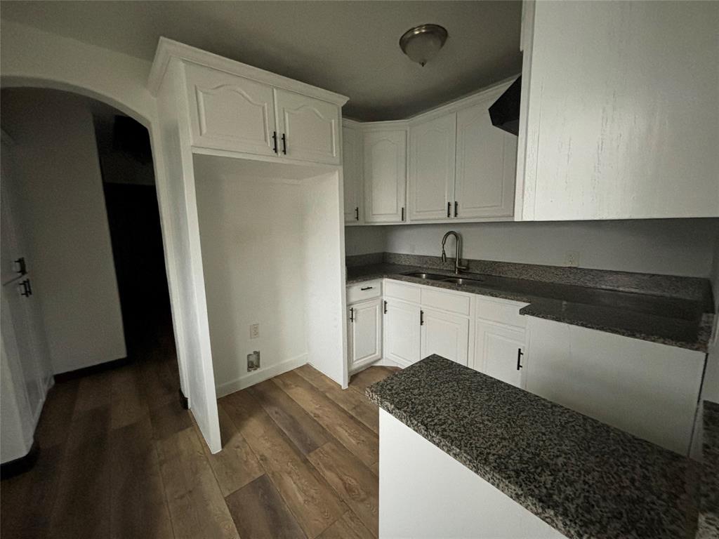 Ennis-Dvv - Residential Lease