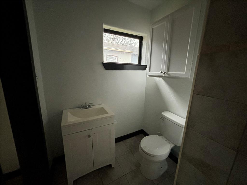 Ennis-Dvv - Residential Lease