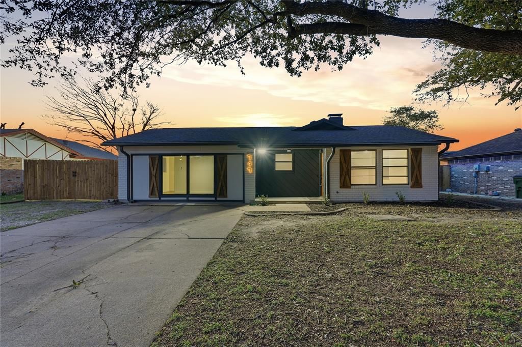 Photo of 747 Quinette Drive, Seagoville, TX 75159 (MLS # 21209185)