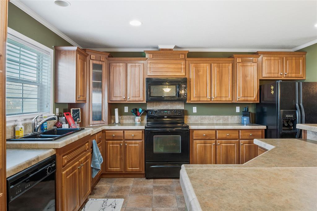 MOSS LAKE EST; LOT 25 & 26; SEC A; MH LABEL# - Residential