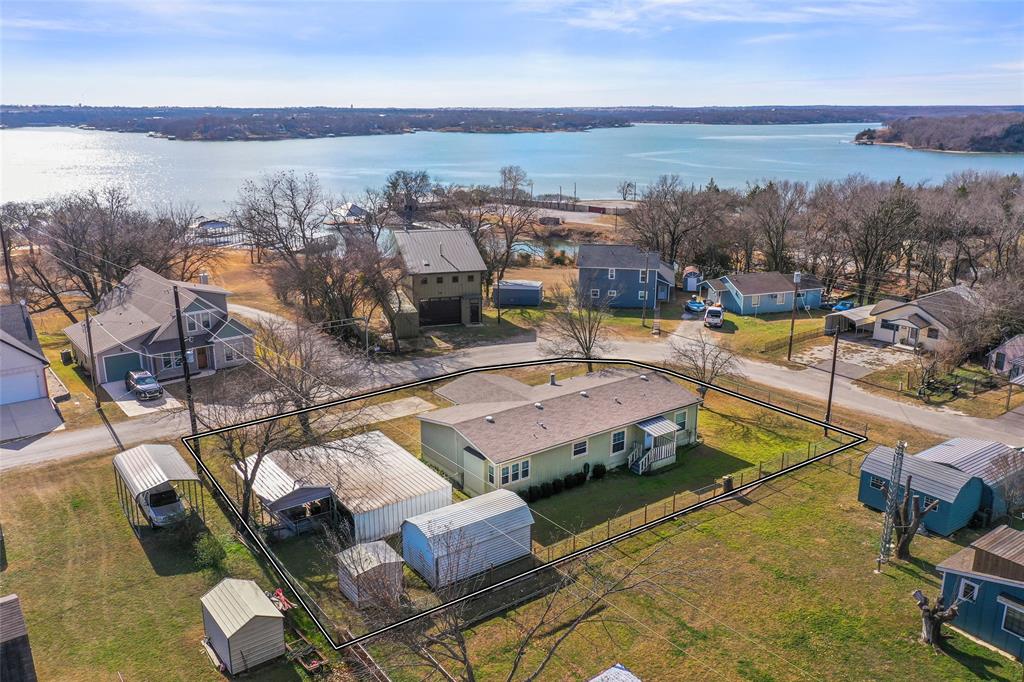 MOSS LAKE EST; LOT 25 & 26; SEC A; MH LABEL# - Residential