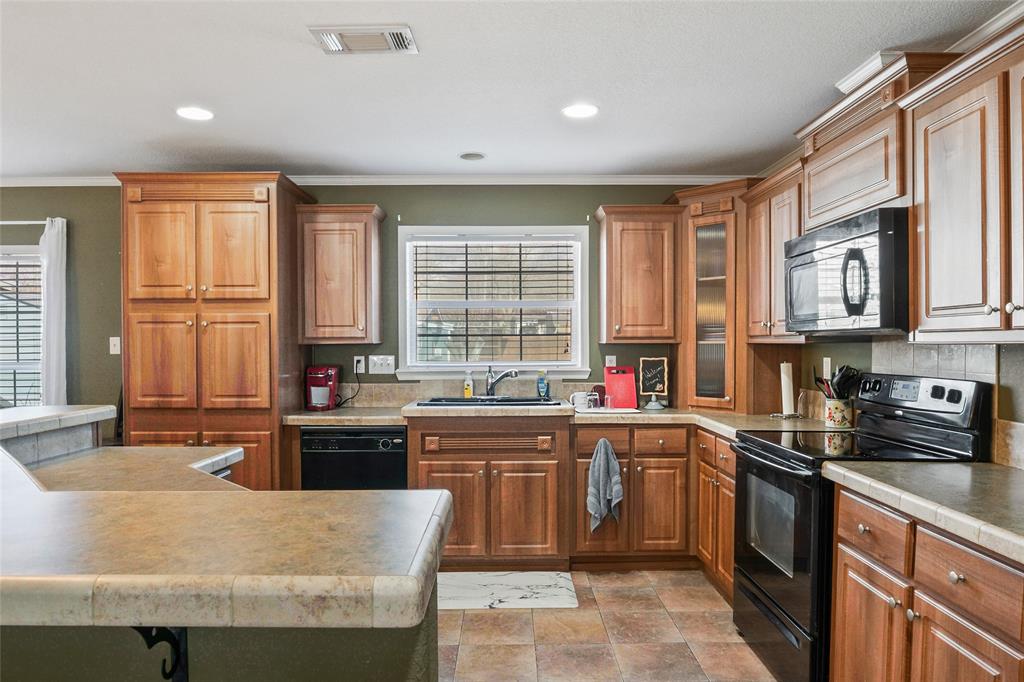 MOSS LAKE EST; LOT 25 & 26; SEC A; MH LABEL# - Residential