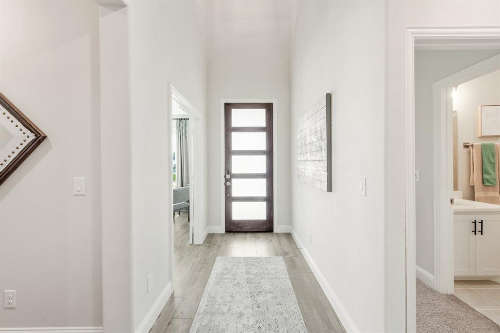 1900 Emerald Vista Boulevard