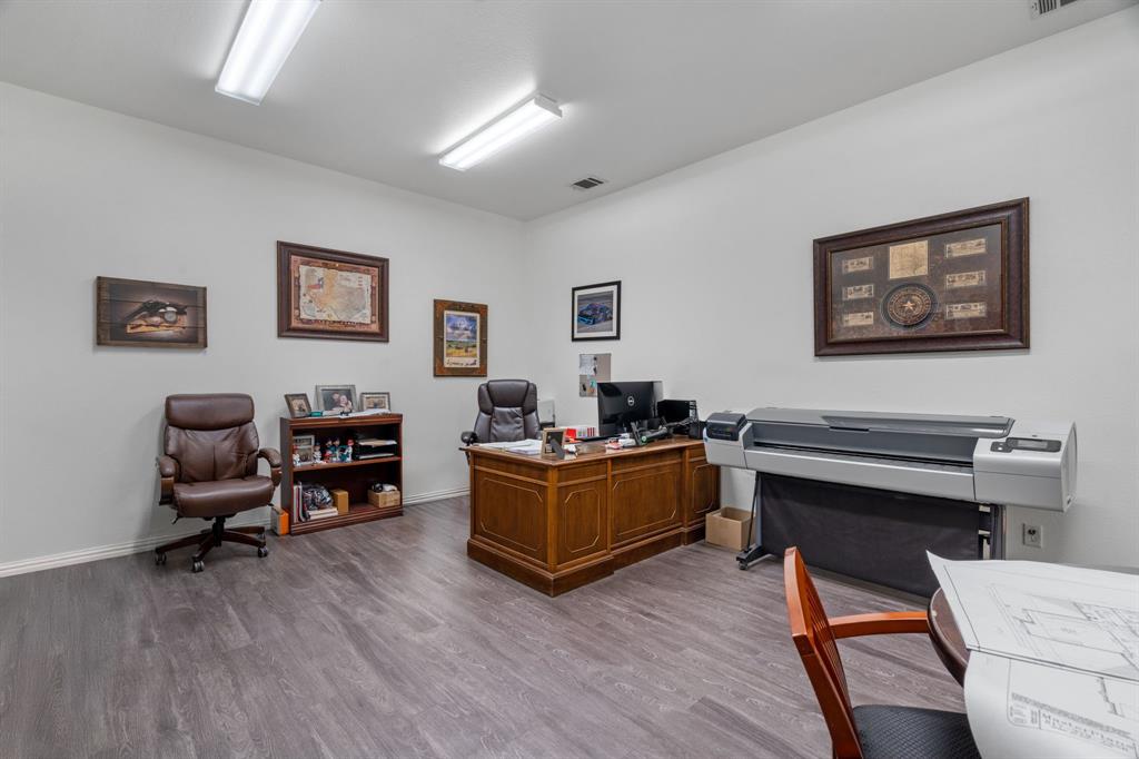 Greenlee Bus Park - Commercial Sale