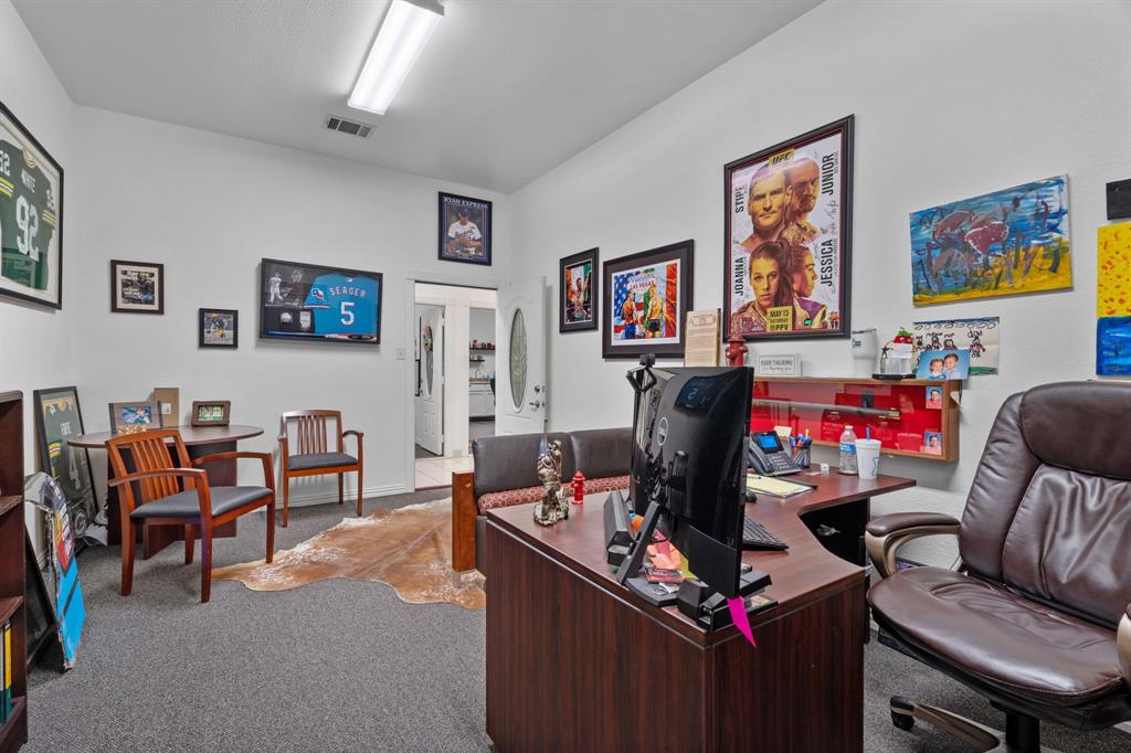 Greenlee Bus Park - Commercial Sale