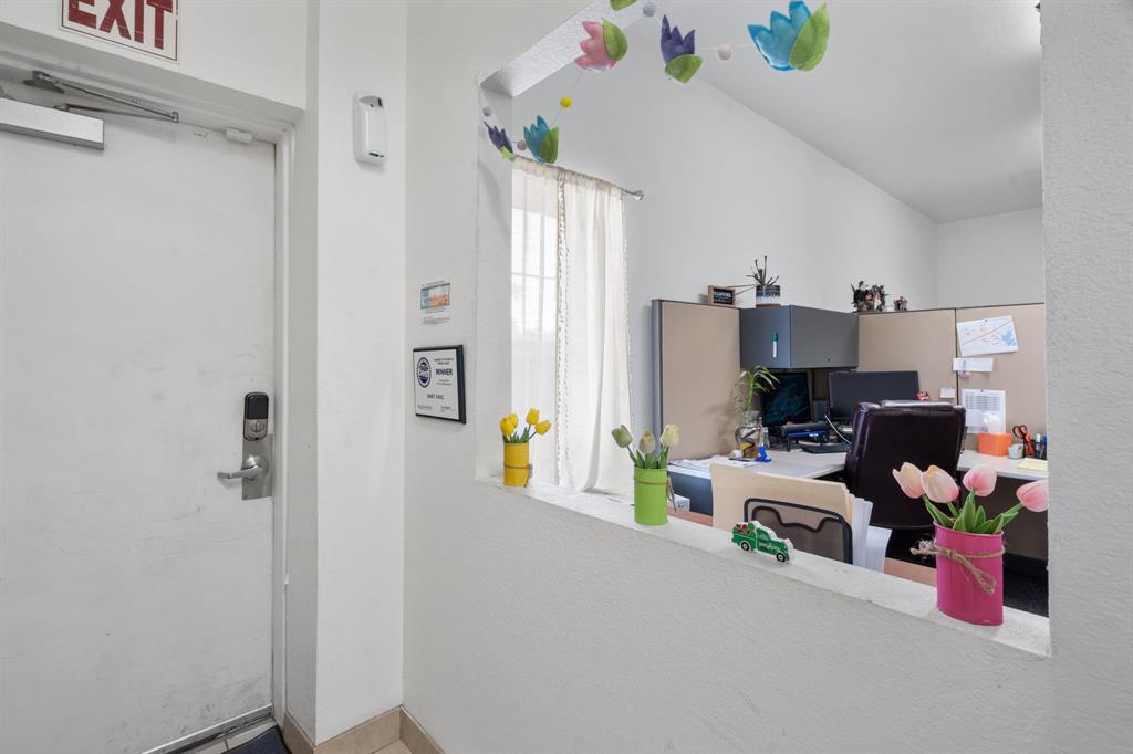 Greenlee Bus Park - Commercial Sale