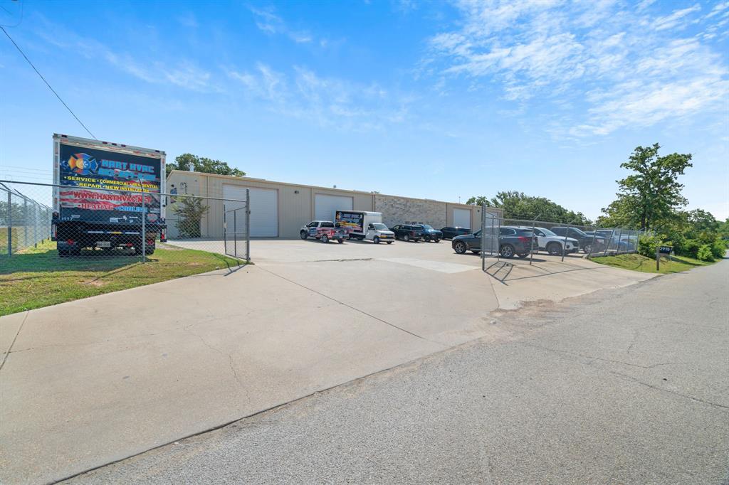 2915 Greenlee Park Trail