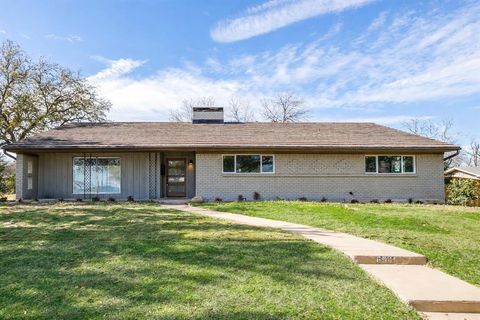 6940 Bal Lake Drive Fort Worth TX 76116