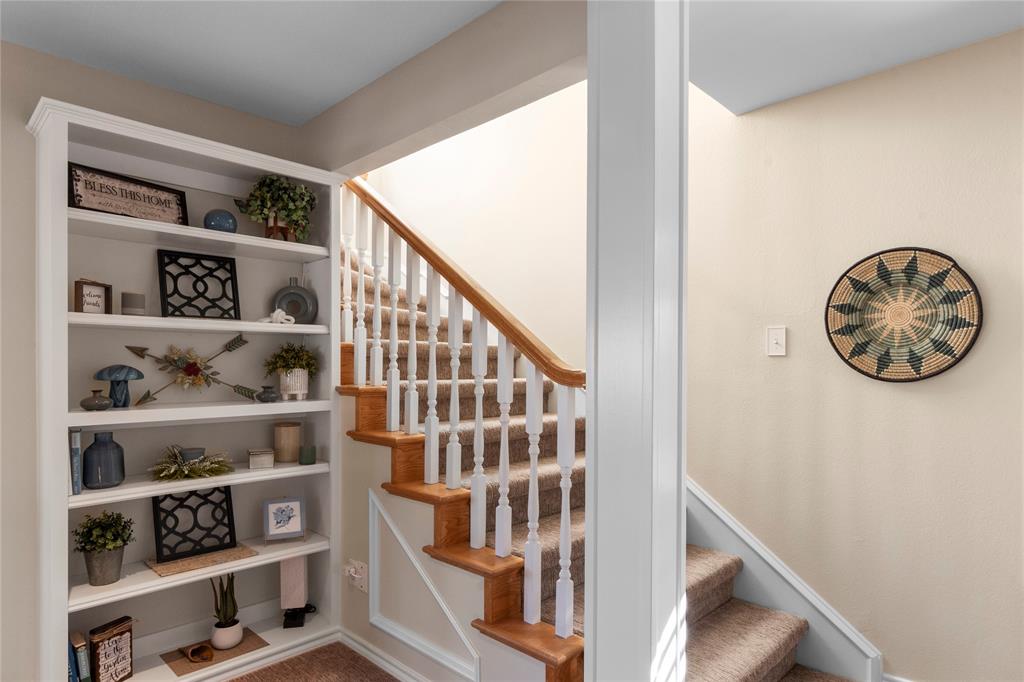 Lakeway Estate - Residential