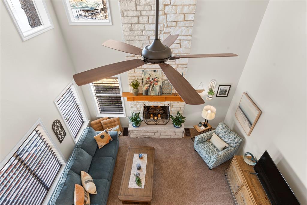 Lakeway Estate - Residential