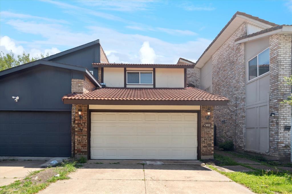 1302 Summerwood Lane