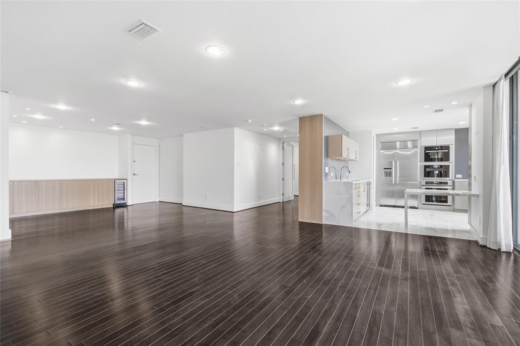 Bonaventure Condo - Residential